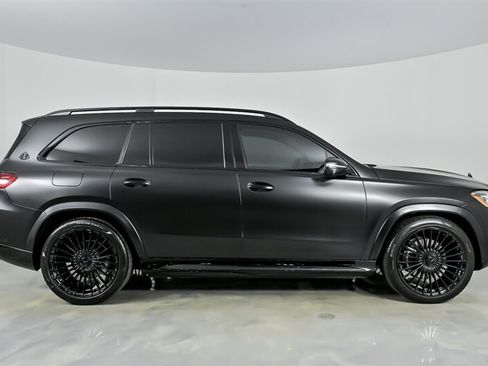 Used 2024 Mercedes-Benz Maybach GLS 600 4MATIC image 15