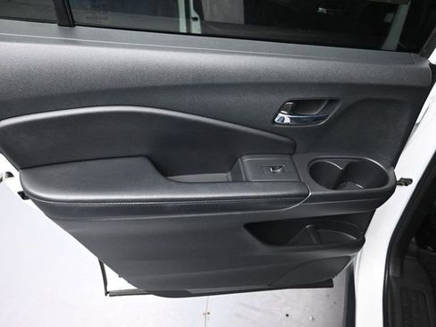 Used 2022 Honda Pilot Sport image 28