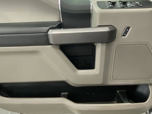 Used 2019 Ford F250 XLT image 9