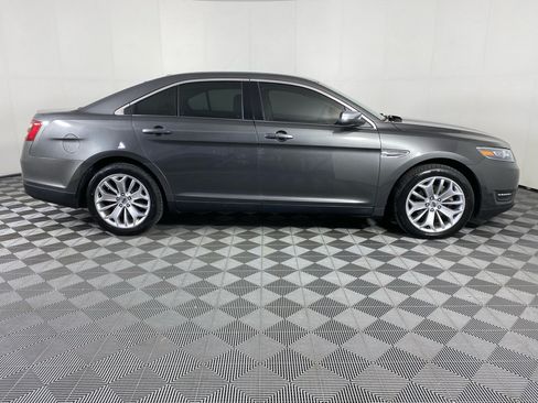Used 2015 Ford Taurus Limited w/ Equipment Group 301A FWD image 13
