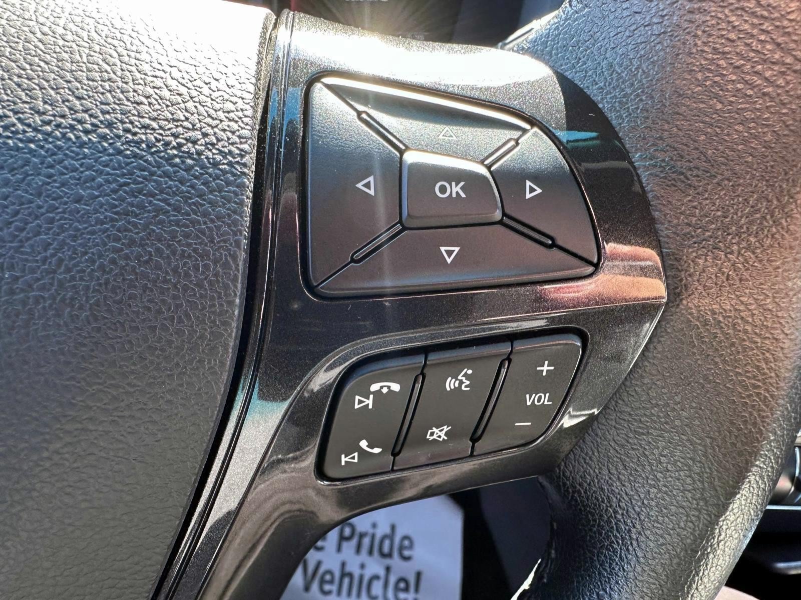 Used 2017 Ford Explorer XLT AWD/4WD image 19