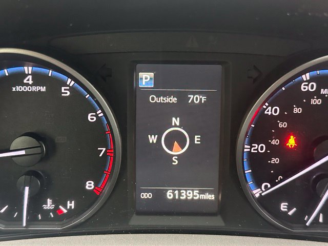Used 2017 Toyota RAV4 XLE AWD/4WD image 23