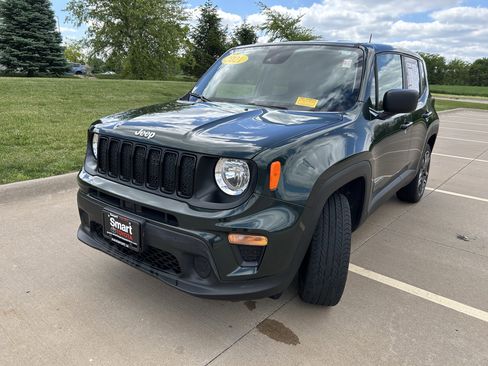 Used 2021 Jeep Renegade Sport AWD/4WD image 3