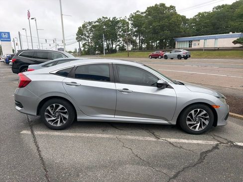Used 2016 Honda Civic EX image 2