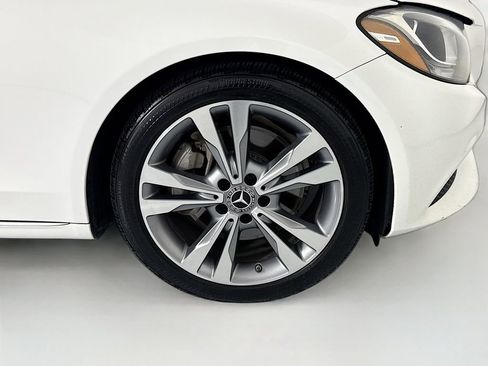 Used 2018 Mercedes-Benz C 300 Sedan image 32