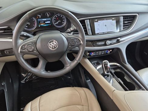 Used 2018 Buick Enclave Premium AWD/4WD image 34