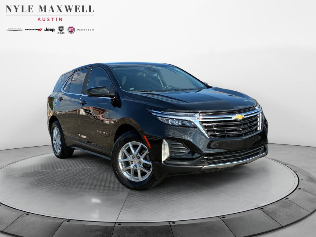 Used 2023 Chevrolet Equinox LT FWD image 2