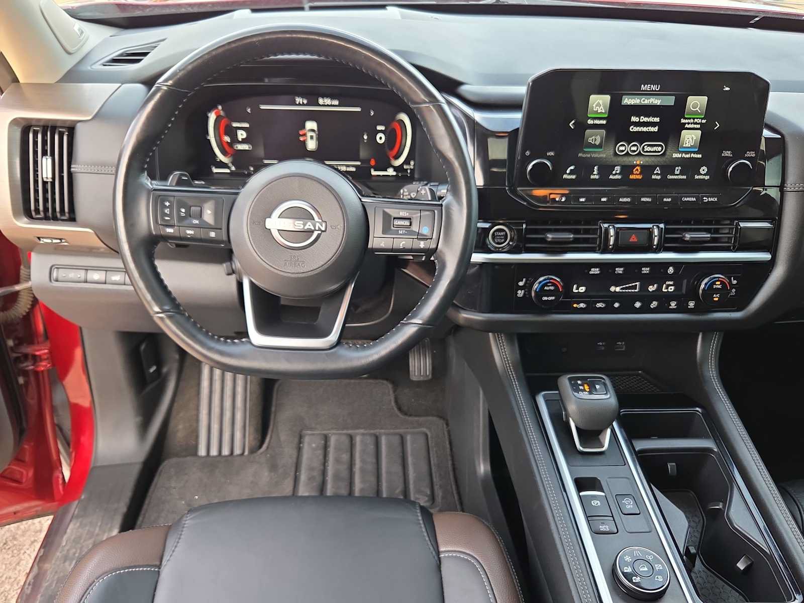 Used 2023 Nissan Pathfinder Platinum w/ Lighting Package (N92) AWD/4WD image 14