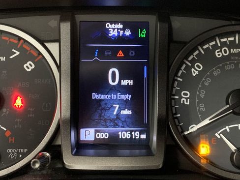 Used 2023 Toyota Tacoma TRD Off-Road image 29