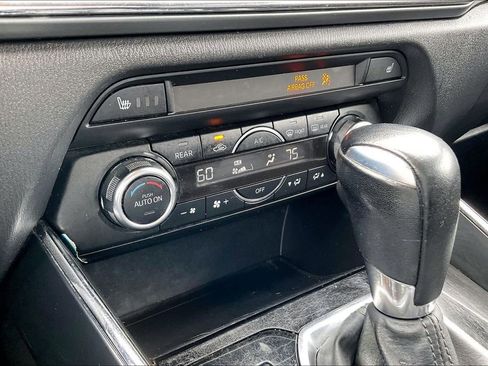 Used 2018 MAZDA CX-9 Touring image 25