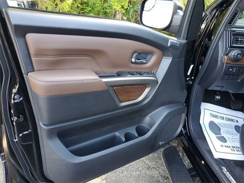 Certified 2024 Nissan Titan Platinum Reserve w/ Moonroof Package image 12