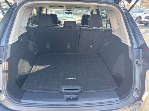 Certified 2021 Nissan Rogue S image 22