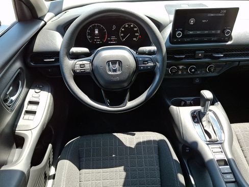 Used 2024 Honda HR-V LX image 11