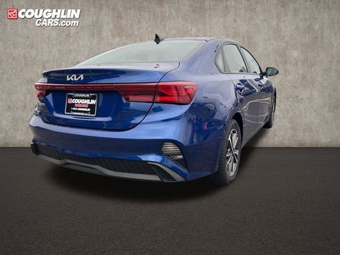 Used 2023 Kia Forte LXS image 5