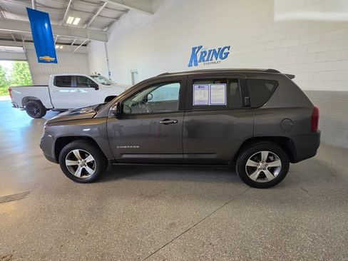 Used 2016 Jeep Compass High Altitude AWD/4WD image 3