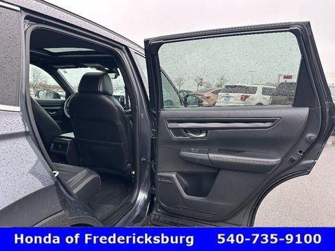 Used 2025 Honda CR-V Sport-L image 32