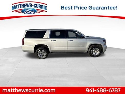 Used 2020 Chevrolet Suburban LT image 3