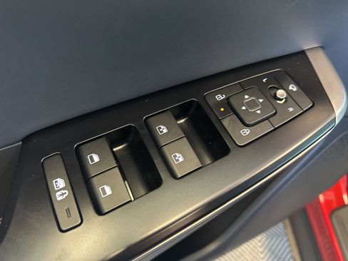 New 2025 Kia EV6 Light w/ Light LR Technology Package image 13