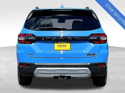 New 2025 Honda Pilot TrailSport image 4