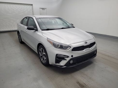 Used 2021 Kia Forte LXS FWD image 13