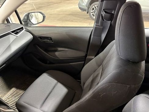 Certified 2025 Toyota Corolla LE FWD image 17