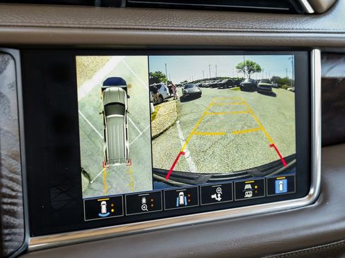 Used 2022 GMC Yukon Denali image 19