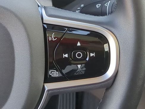 Certified 2026 Volvo XC90 B6 Plus AWD/4WD image 23