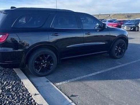 Used 2017 Dodge Durango GT w/ Premium Group image 2