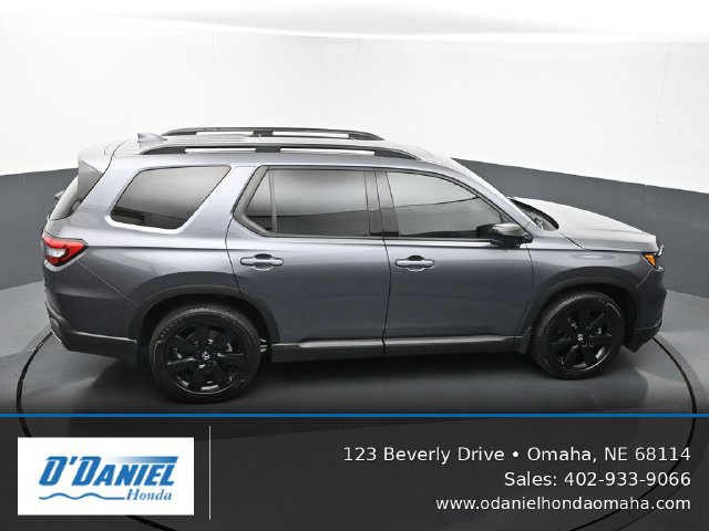 Used 2025 Honda Pilot Black Edition image 19