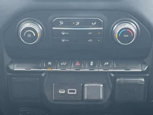Used 2021 Chevrolet Silverado 1500 Custom AWD/4WD image 27