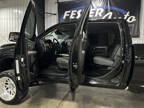Used 2016 RAM 2500 SLT w/ Luxury Group AWD/4WD image 13