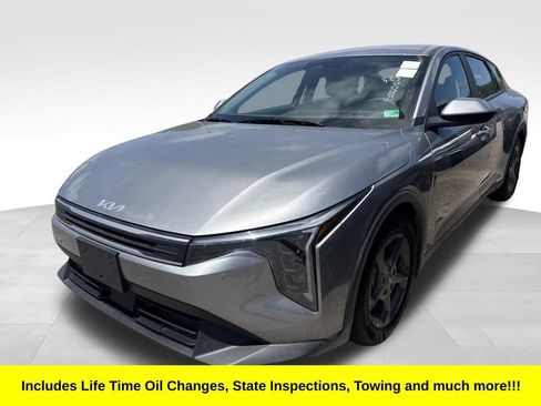 Certified 2025 Kia K4 FWD image 3