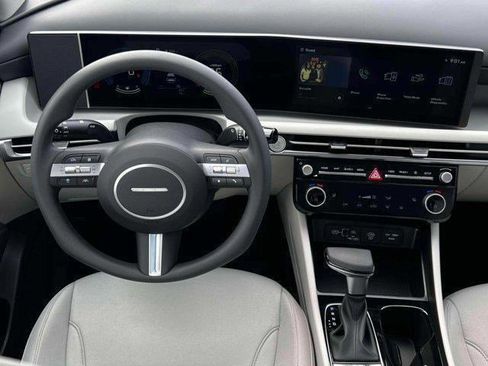 New 2026 Hyundai Tucson SEL image 17