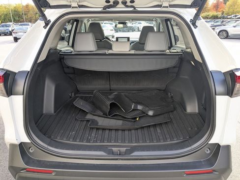 Used 2025 Toyota RAV4 XLE Premium image 32