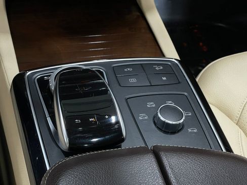 Used 2017 Mercedes-Benz GLS 450 4MATIC image 27