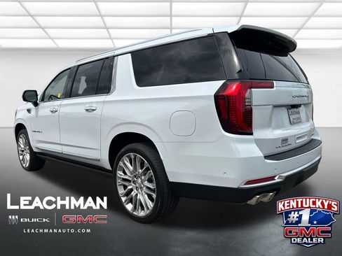 New 2026 GMC Yukon XL Denali w/ Denali Reserve Package AWD/4WD image 5