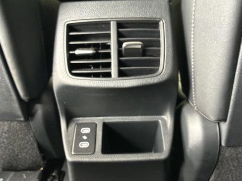 Used 2025 Kia Seltos EX w/ EX Sunroof Package FWD image 17