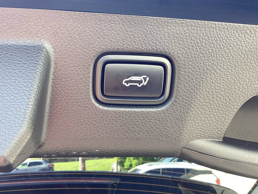 Used 2025 Kia Seltos EX w/ EX Sunroof Package AWD/4WD image 26