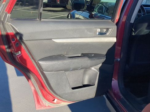 Used 2012 Subaru Outback 2.5i Premium w/ All-Weather Pkg image 27