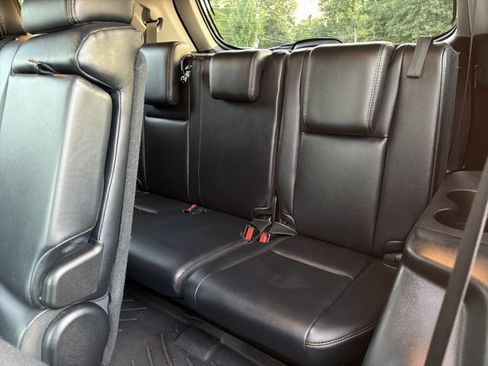 Used 2018 Toyota Highlander XLE FWD image 13