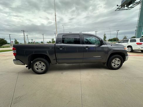 Used 2015 Toyota Tundra SR5 AWD/4WD image 6