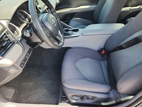 Used 2023 Toyota Camry LE FWD image 8