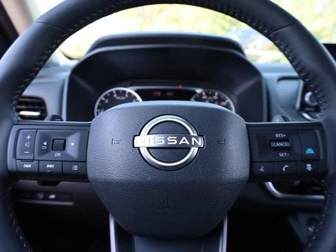 Certified 2026 Nissan Rogue SV FWD image 9