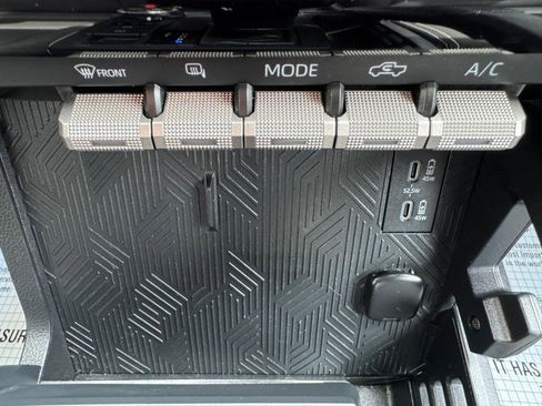 Used 2024 Toyota Tacoma TRD Off-Road image 23