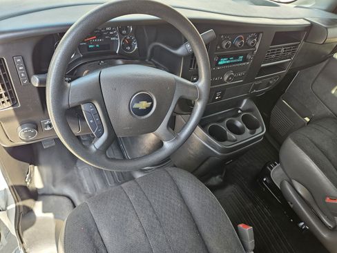 Used 2024 Chevrolet Express 2500 w/ Driver Convenience Package RWD image 18