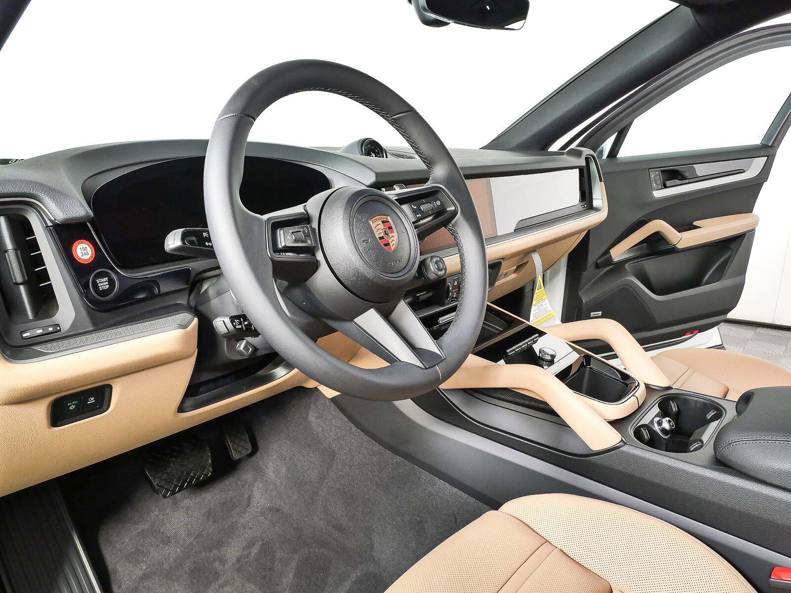 New 2026 Porsche Cayenne Coupe AWD/4WD image 4