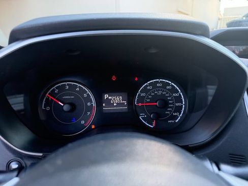 Used 2019 Subaru Crosstrek 2.0i Premium w/ Moonroof Package AWD/4WD image 17