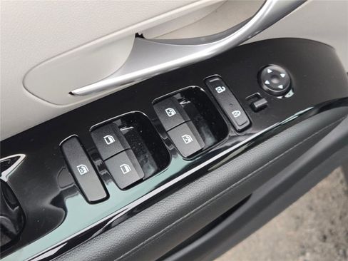 Used 2024 Hyundai Tucson Limited image 23