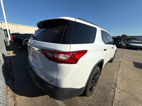 Used 2020 Chevrolet Traverse LT FWD image 5