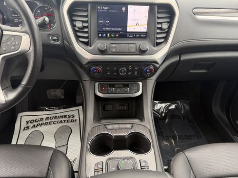 Used 2022 GMC Acadia SLT w/ Technology Package image 13